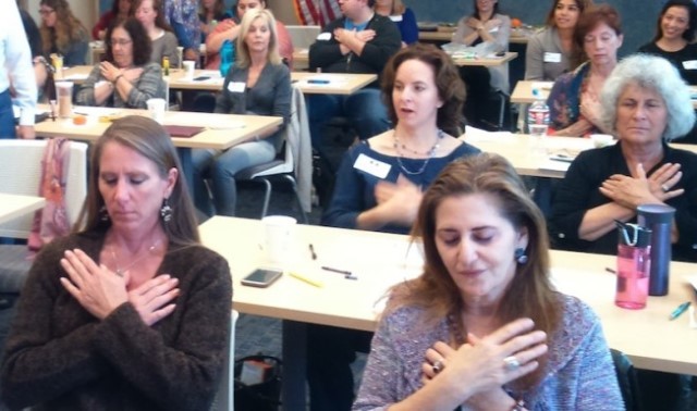 Mengenal Teknik Butterfly Hug, Bermanfaat Untuk Meredakan Kecemasan dan Emosi yang Meledak-ledak